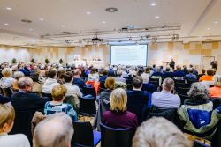 c1420e9e 8768 4cc6 8b25 724c6fb7cbe2